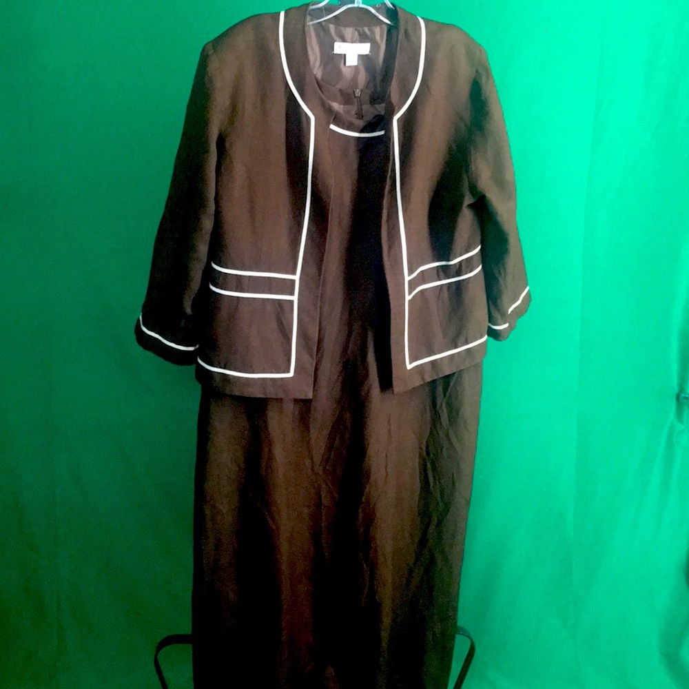 Brown & white Linen Rayon jacket dress